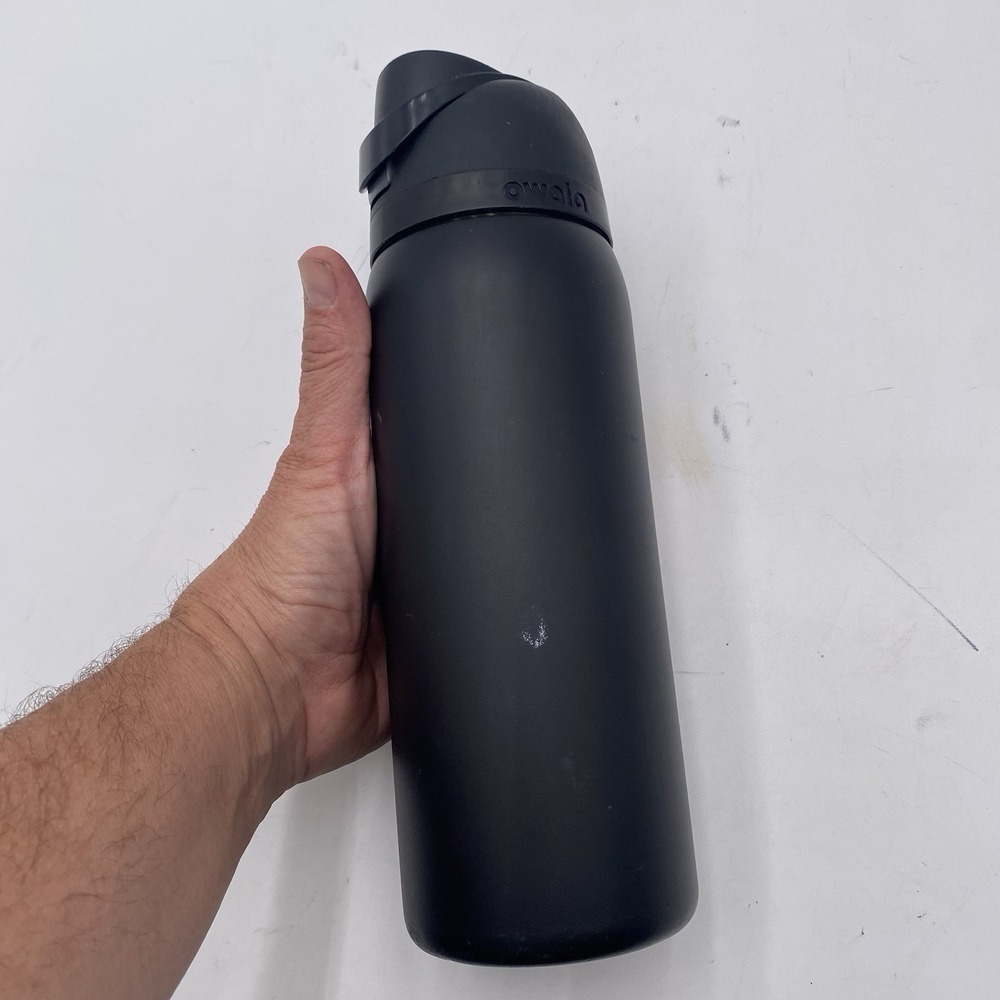 OWALA 32 OUNCE OZ TUMBER WATER BOTTLE Very Dark Black Free Sip SEE PICS Has Wear - Picture 5 of 16